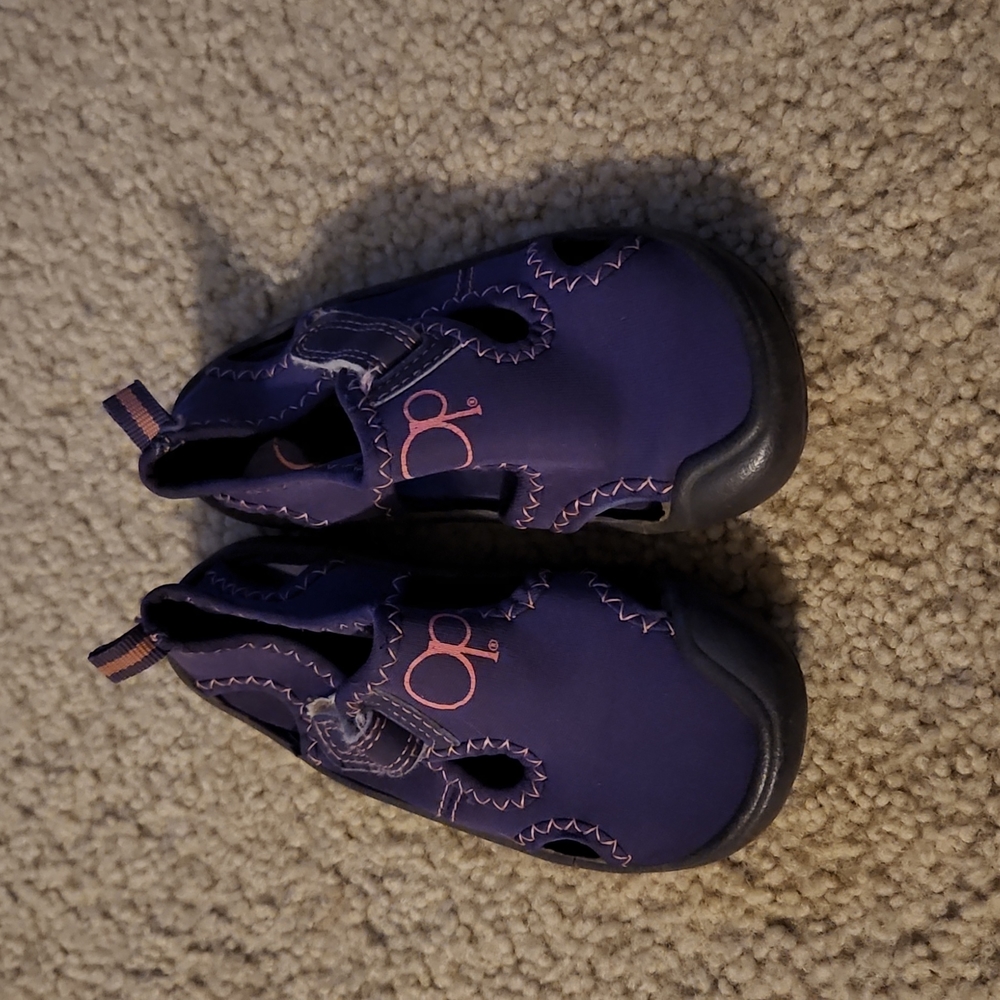 Girls water shoes